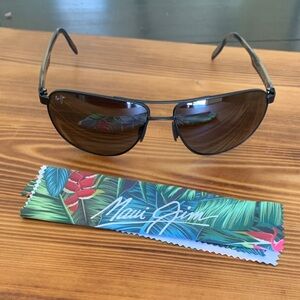 Maui Jim Aviator Sunglasses in Black with Gray Lenses